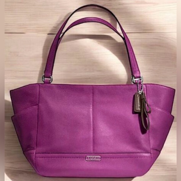 Coach Handbags - Coach Carrie Pebbled Leather Tote
